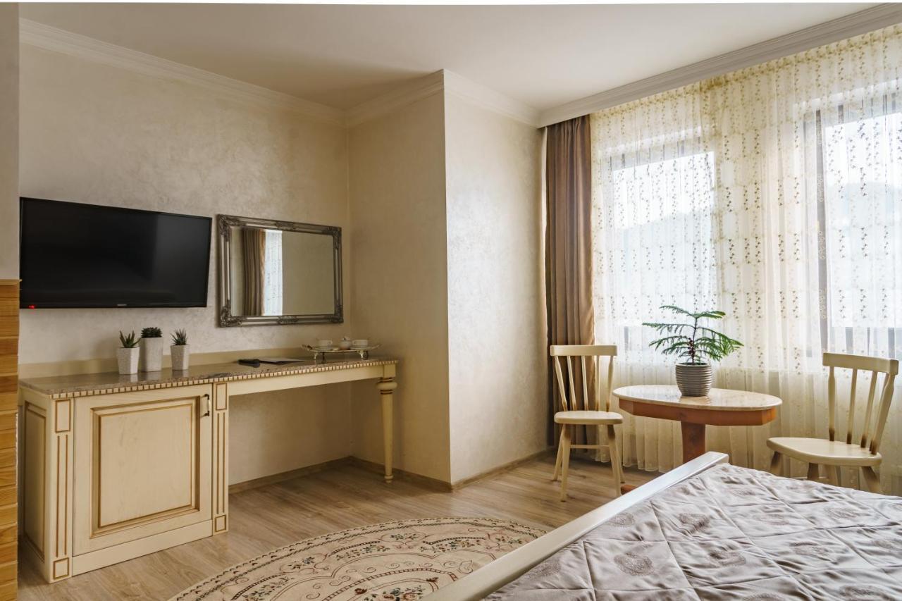 Mardan Palace Spa Resort Bukovel Extérieur photo